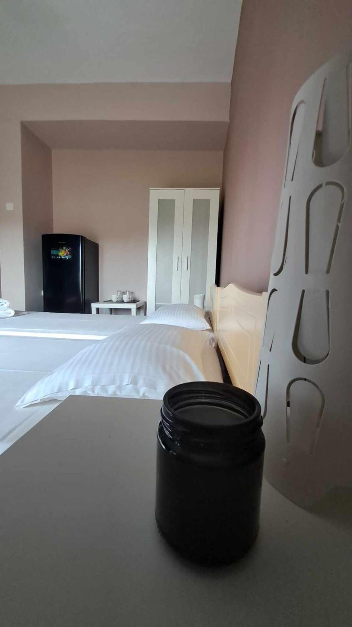 Meerithic Rokka Rooms วูร์วูรู ภายนอก รูปภาพ