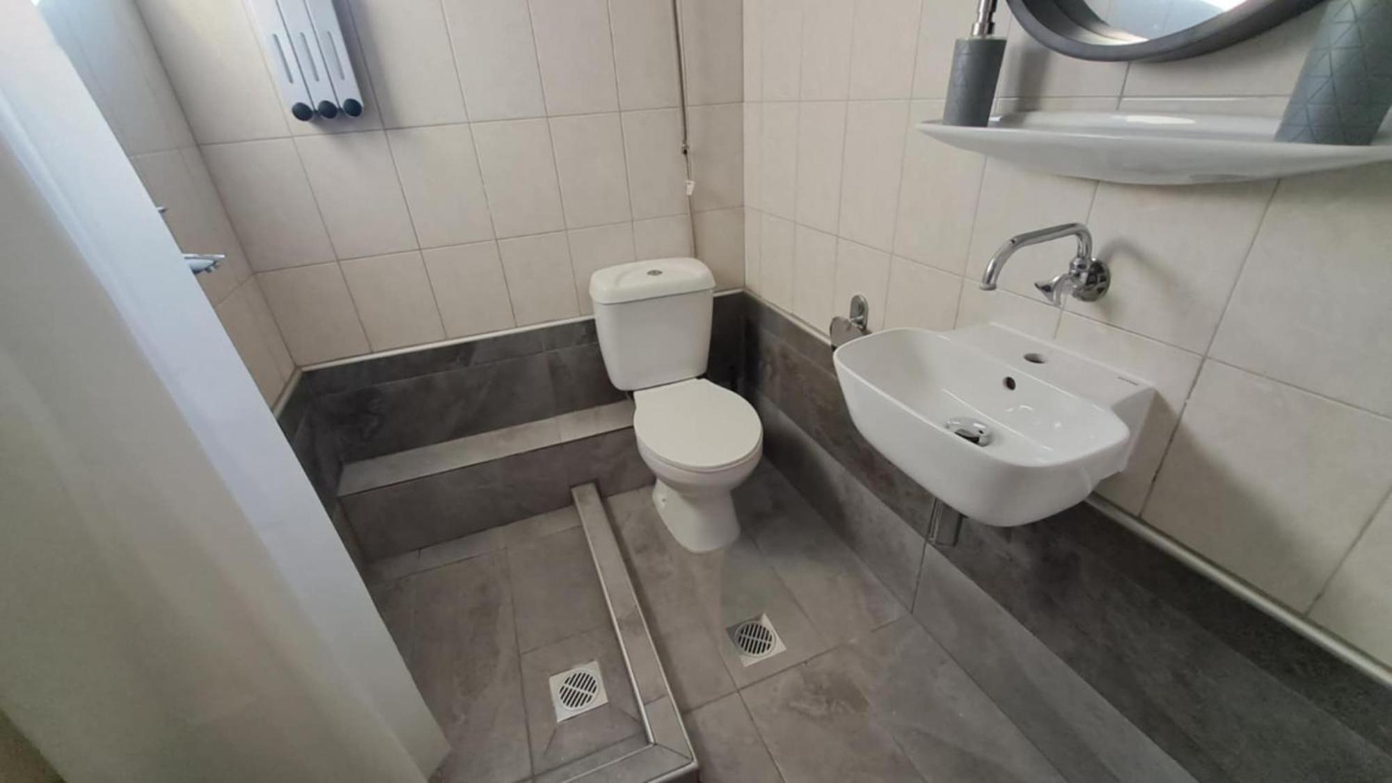 Meerithic Rokka Rooms วูร์วูรู ภายนอก รูปภาพ